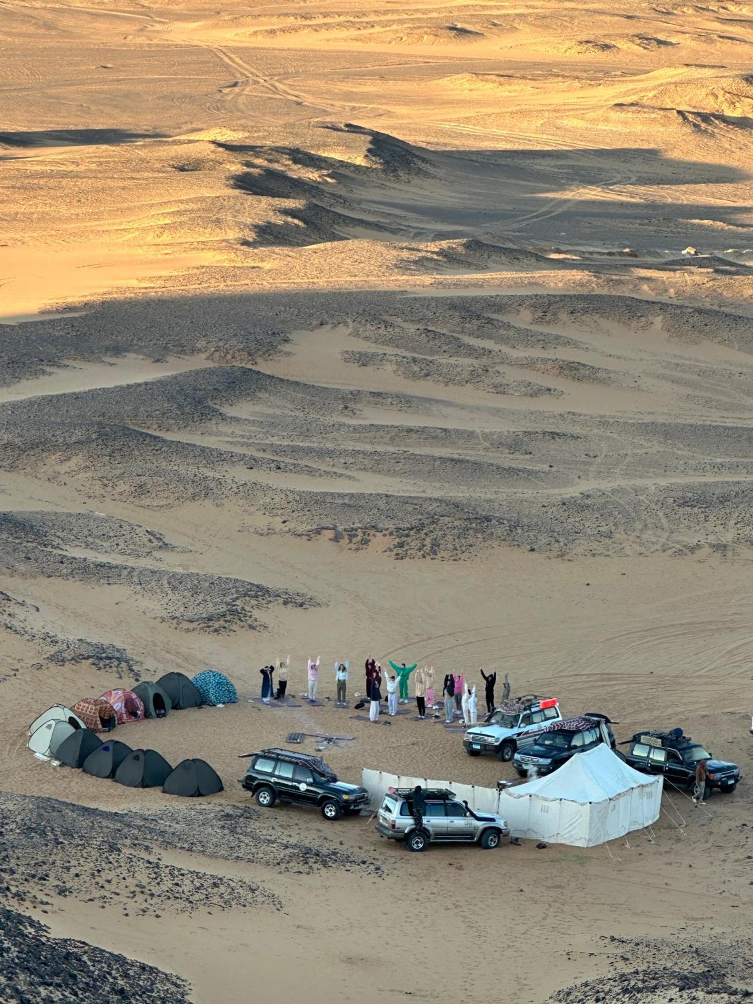 ホテル Oasis Camp バウィティ エクステリア 写真